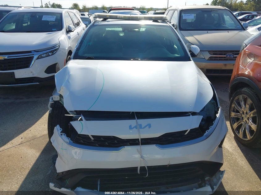 2023 Kia Forte Lxs VIN: 3KPF24AD2PE662824 Lot: 43614064