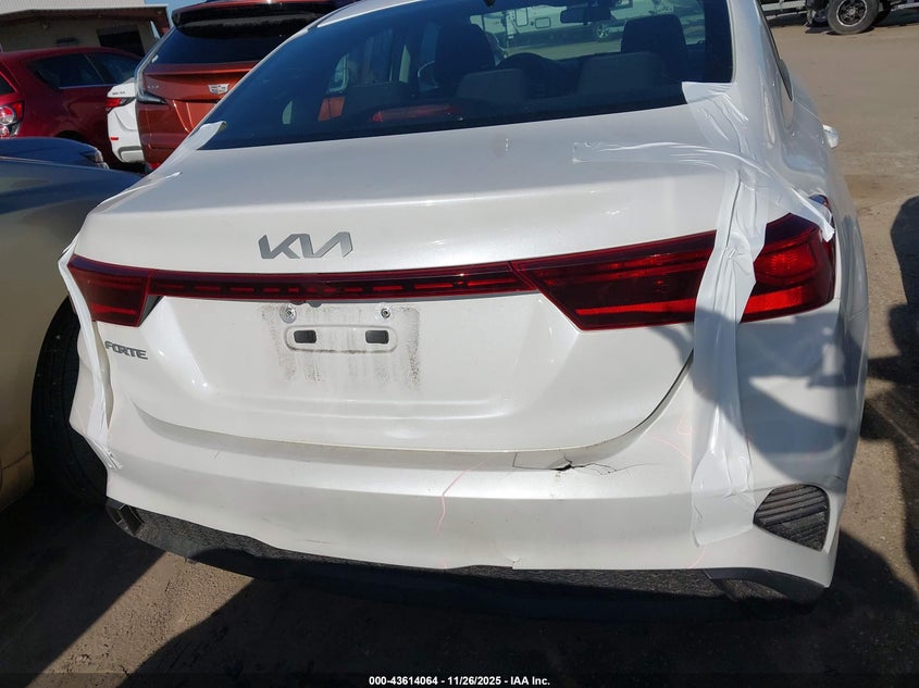 2023 Kia Forte Lxs VIN: 3KPF24AD2PE662824 Lot: 43614064
