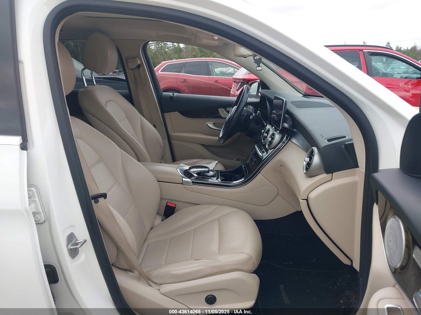 2016 Mercedes-Benz Glc 300 4Matic VIN: WDC0G4KB6GF070380 Lot: 43614065