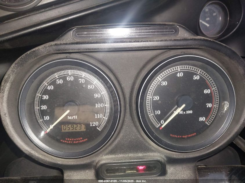 2002 Harley-Davidson Fltri VIN: 1HD1FSW172Y627568 Lot: 43614109