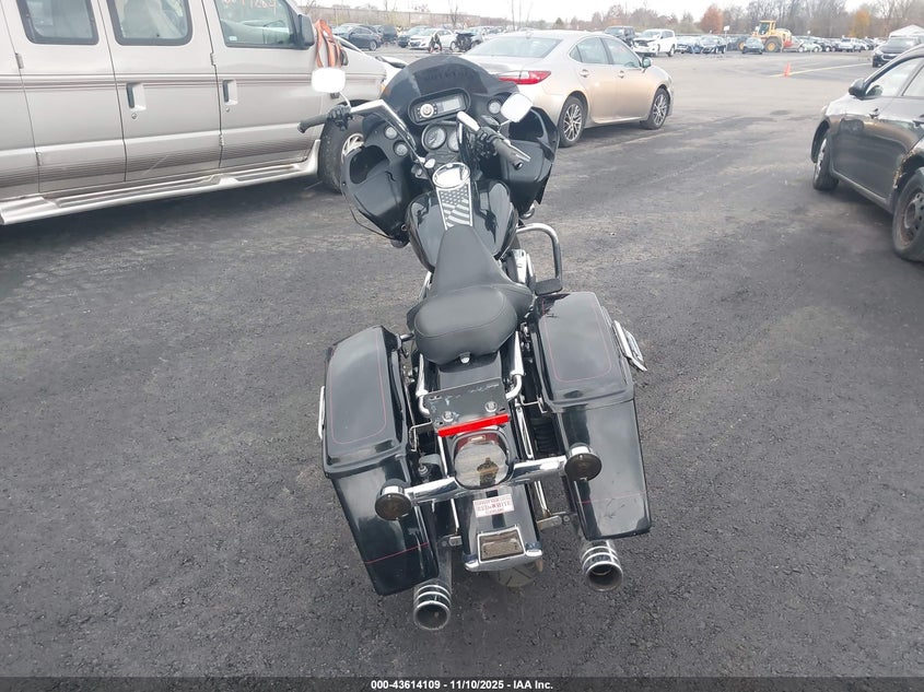 2002 Harley-Davidson Fltri VIN: 1HD1FSW172Y627568 Lot: 43614109