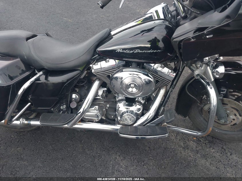 2002 Harley-Davidson Fltri VIN: 1HD1FSW172Y627568 Lot: 43614109