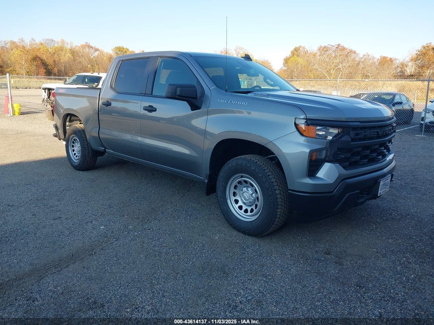 CHEVROLET SILVERADO 1500 4WD SHORT BED WT/4WD STANDARD BED WT