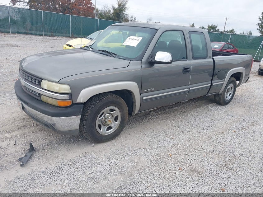 2GCEC19T2Y1197530 2000 CHEVROLET SILVERADO photo no. 2