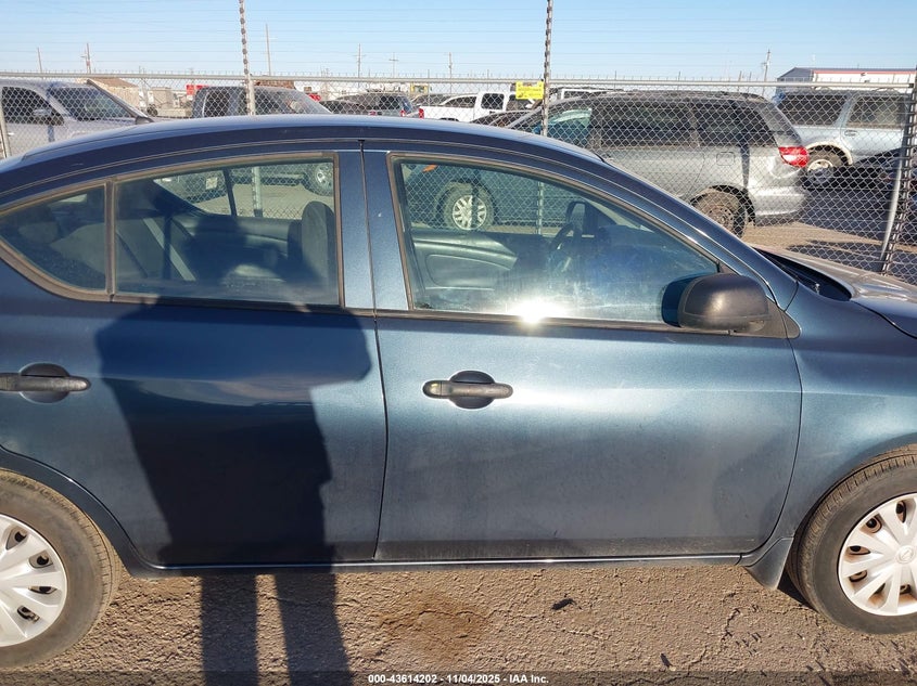 2015 NISSAN VERSA 1.6 S - 3N1CN7APXFL915570