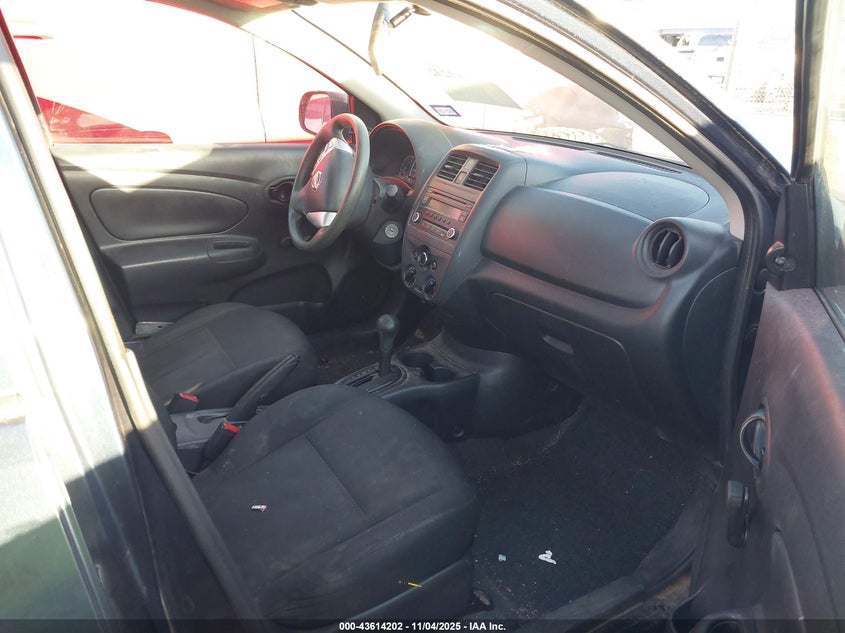 2015 NISSAN VERSA 1.6 S - 3N1CN7APXFL915570