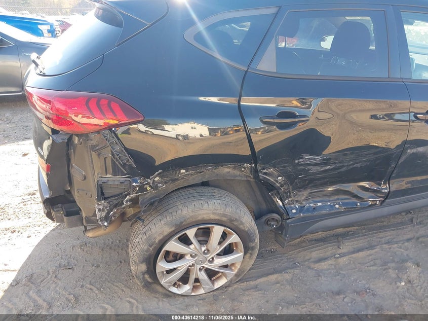 2019 HYUNDAI TUCSON SE KM8J2CA49KU887199