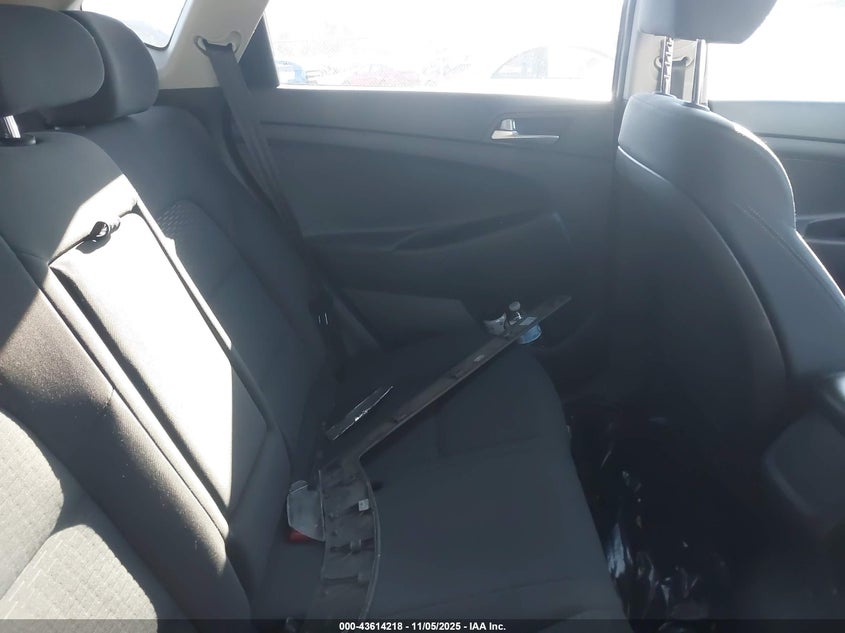 2019 HYUNDAI TUCSON SE KM8J2CA49KU887199