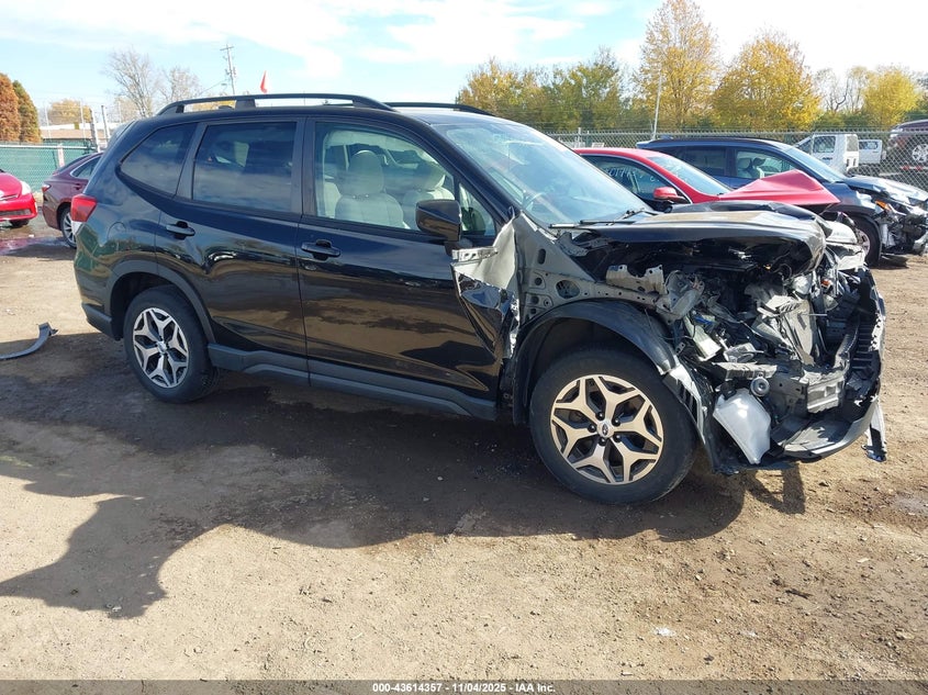 SUBARU FORESTER PREMIUM