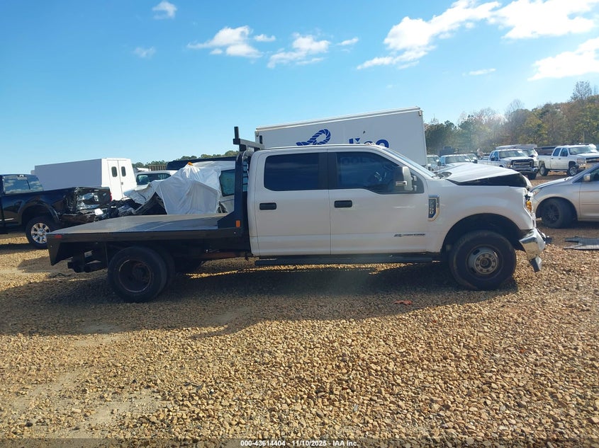 2018 Ford F-350 Chassis Xl VIN: 1FD8W3HT9JEC93270 Lot: 43614404