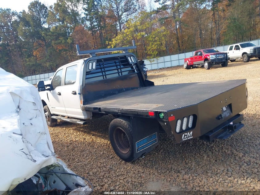 2018 Ford F-350 Chassis Xl VIN: 1FD8W3HT9JEC93270 Lot: 43614404