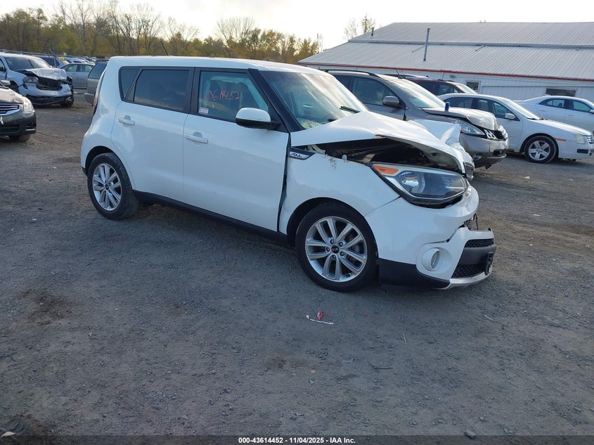 2018 KIA SOUL + - KNDJP3A5XJ7893038