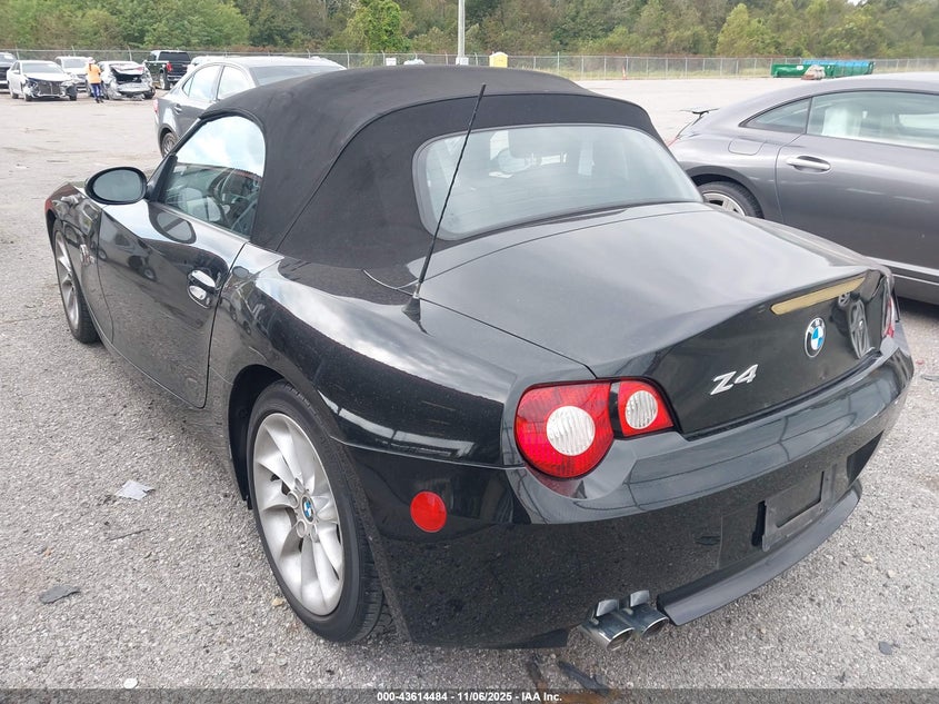 4USBT33515LS56835 2005 BMW Z4 photo no. 3
