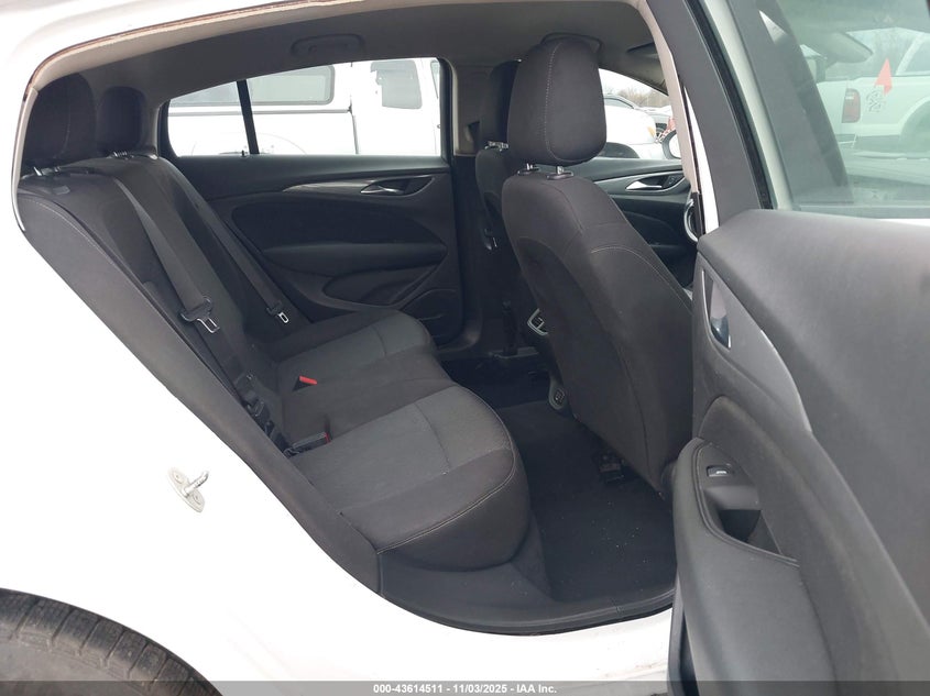 2018 BUICK REGAL SPORTBACK PREFERRED - W04GL6SXXJ1145992