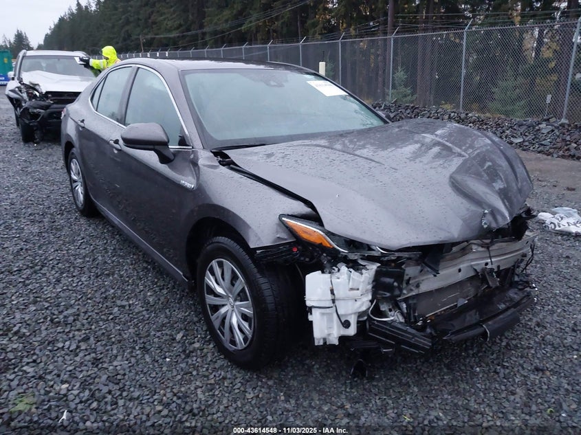2021 TOYOTA CAMRY LE HYBRID - 4T1C31AK6MU030057