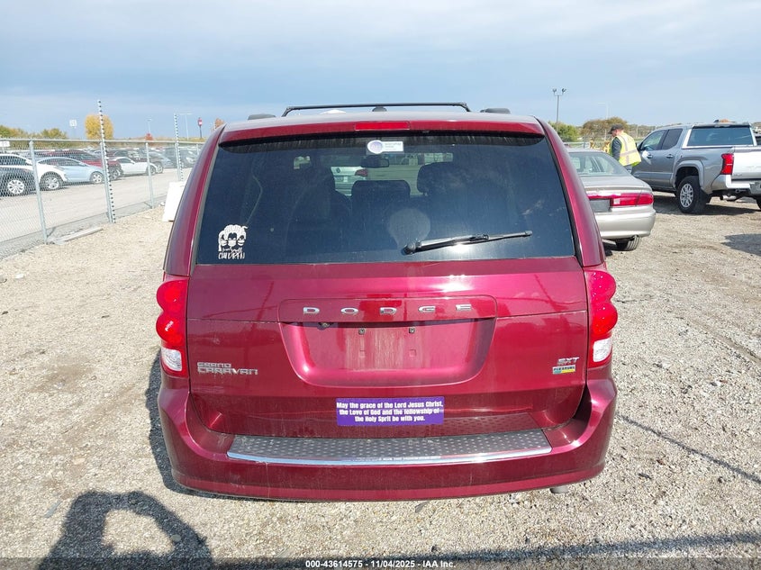 2019 Dodge Grand Caravan Sxt VIN: 2C4RDGCG0KR747555 Lot: 43614575