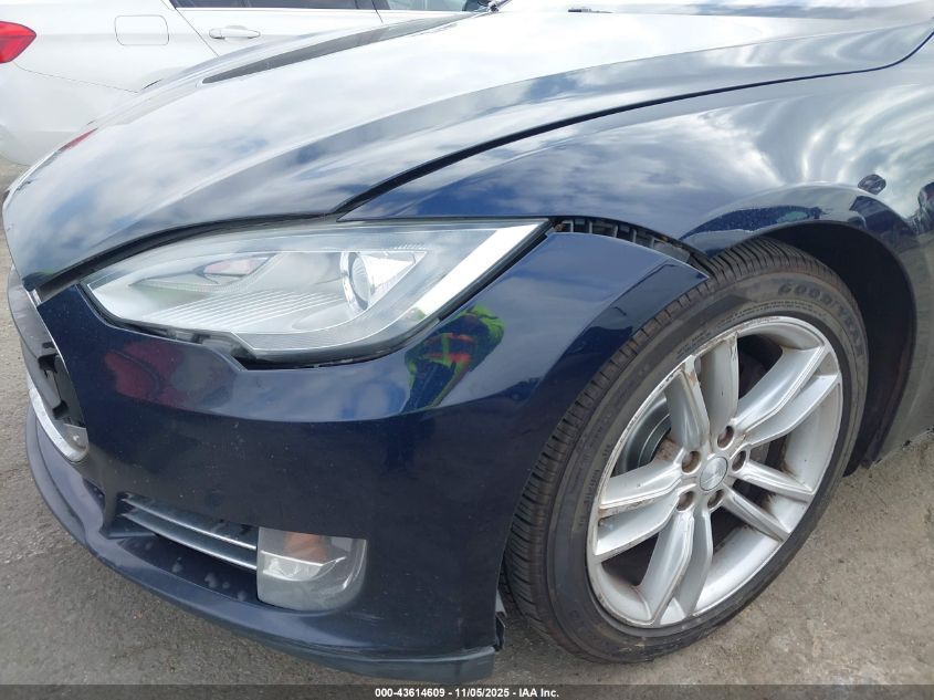 2013 Tesla Model S VIN: 5YJSA1AG0DFP08683 Lot: 43614609