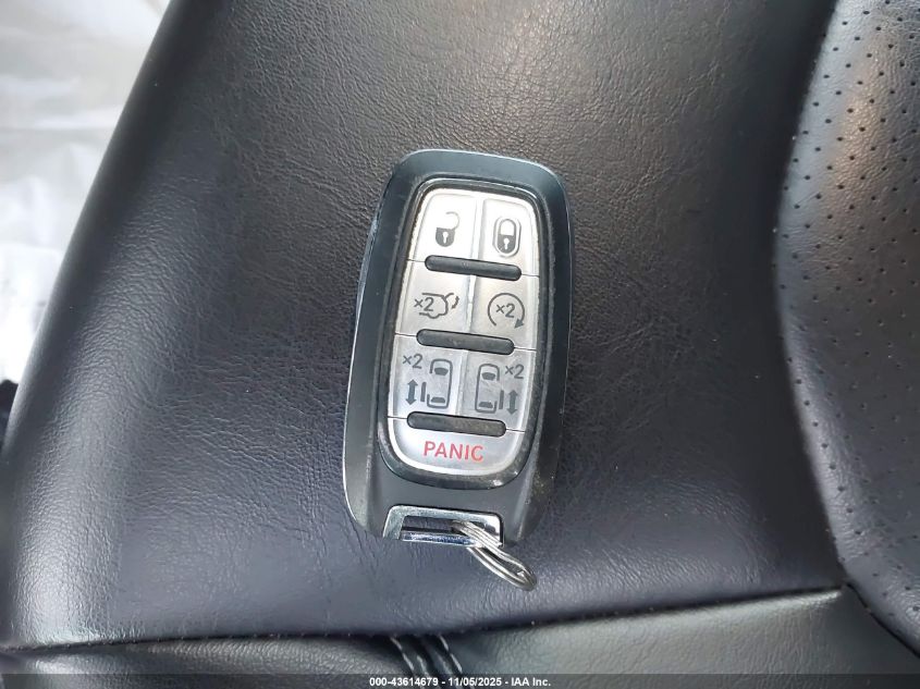 2023 Chrysler Pacifica Touring L VIN: 2C4RC1BG6PR613139 Lot: 43614679