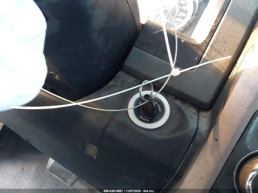 2017 Ram 1500 St VIN: 3C6JR6DG5HG645858 Lot: 43614687