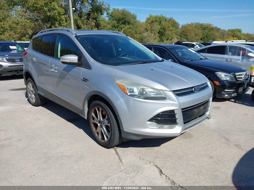 FORD ESCAPE TITANIUM