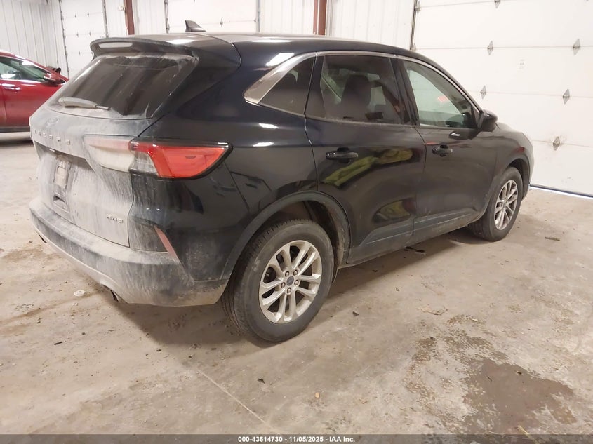 2021 FORD ESCAPE SE 1FMCU9G64MUB17980