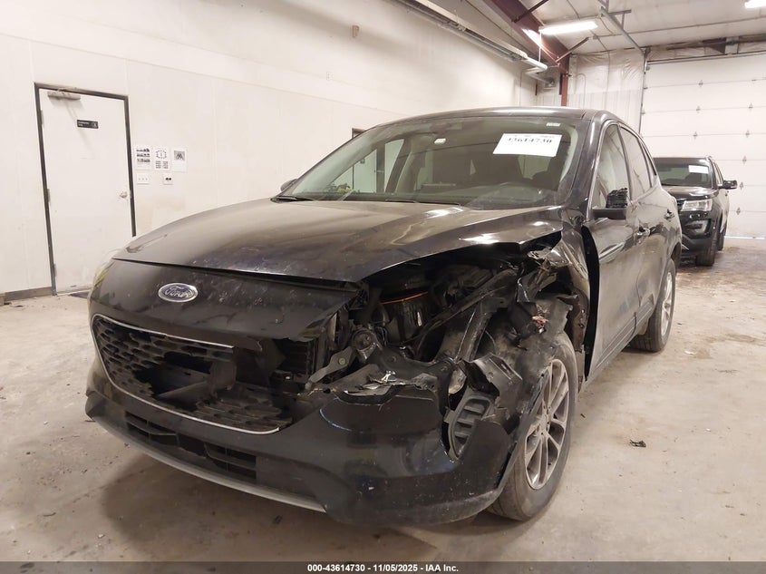 2021 FORD ESCAPE SE 1FMCU9G64MUB17980