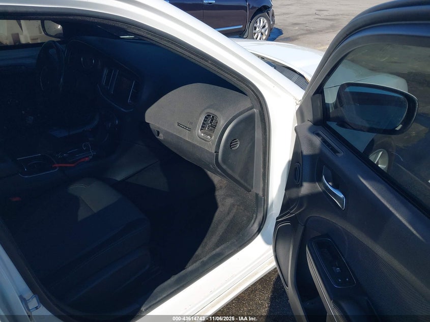 2015 DODGE CHARGER SE - 2C3CDXBG8FH737685