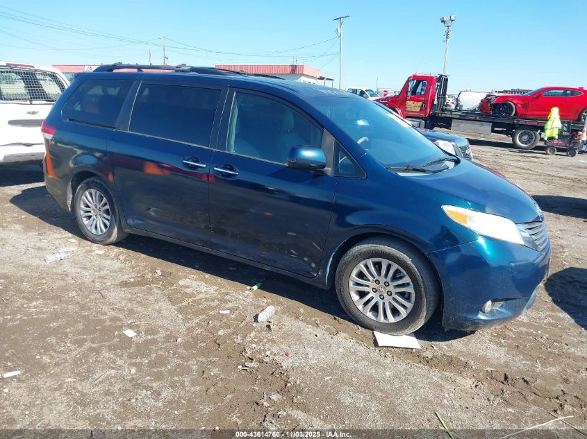 TOYOTA SIENNA XLE V6 8 PASSENGER