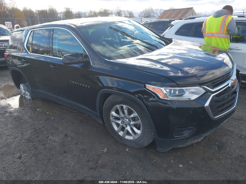 CHEVROLET TRAVERSE LS