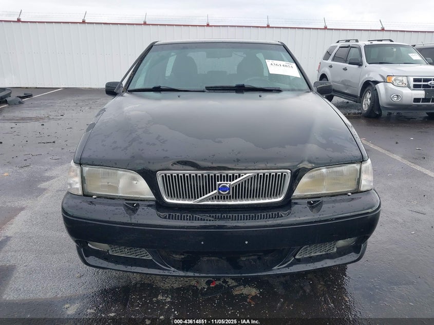 1999 Volvo V70 R VIN: YV1LV62D1X2613156 Lot: 43614851