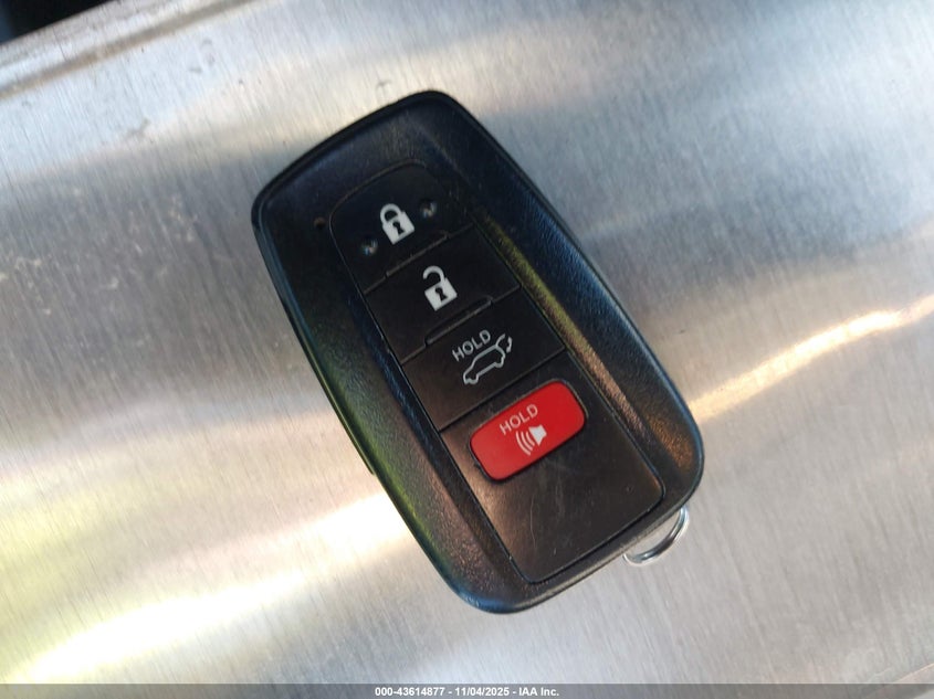 2020 TOYOTA HIGHLANDER XLE - 5TDGZRAH3LS502547