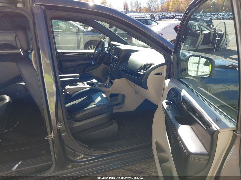 2019 DODGE GRAND CARAVAN SXT 2C4RDGCG1KR662899