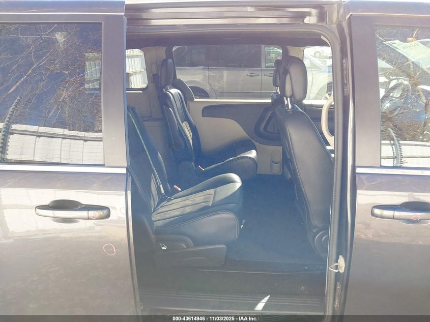 2019 DODGE GRAND CARAVAN SXT 2C4RDGCG1KR662899