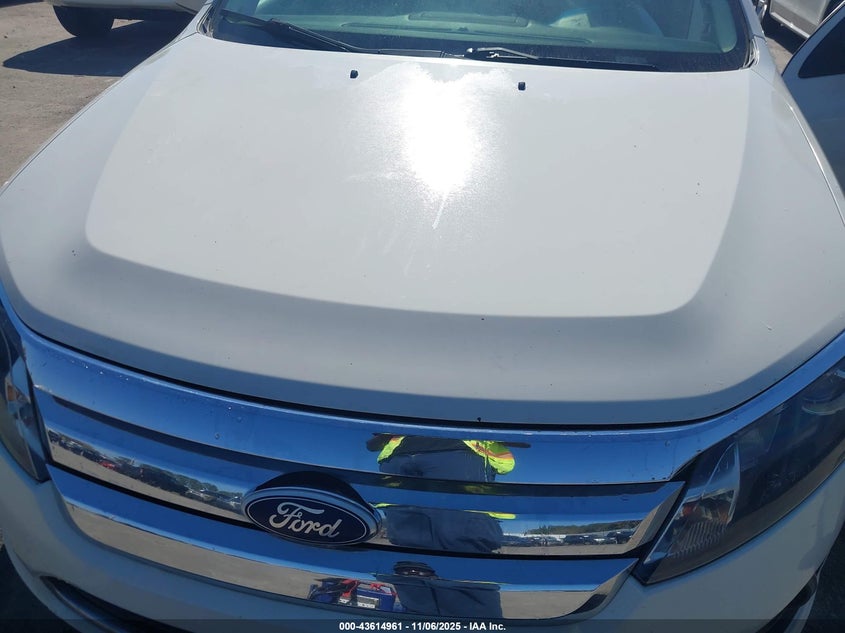 2011 Ford Fusion Se VIN: 3FAHP0HAXBR137211 Lot: 43614961