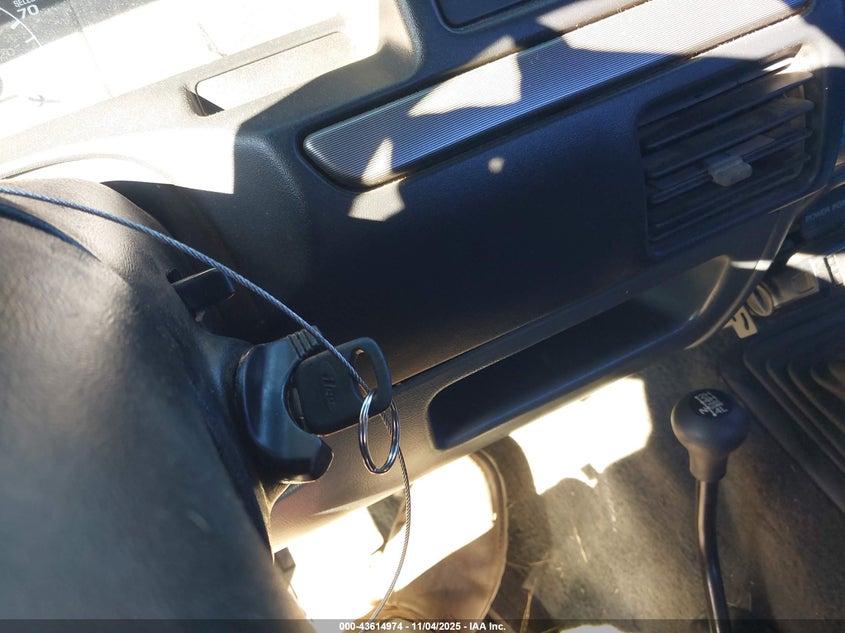 1992 Ford F150 VIN: 1FTEX14N6NKB90458 Lot: 43614974