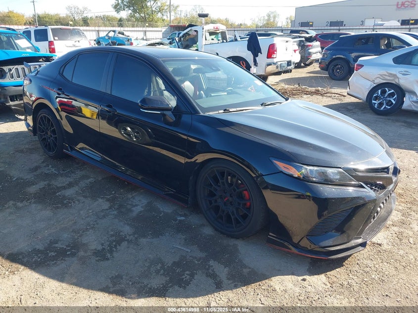 TOYOTA CAMRY TRD V6