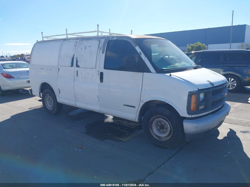 1GTFG25WXY1263780 2000 GMC Savana auction photo 1