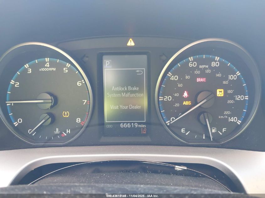 2017 TOYOTA RAV4 LE JTMBFREV4HJ105663