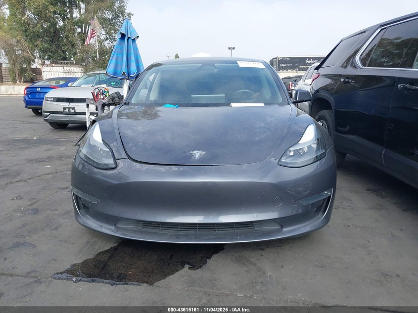 2022 Tesla Model 3 Long Range Dual Motor All-Wheel Drive VIN: 5YJ3E1EB3NF196426 Lot: 43615161