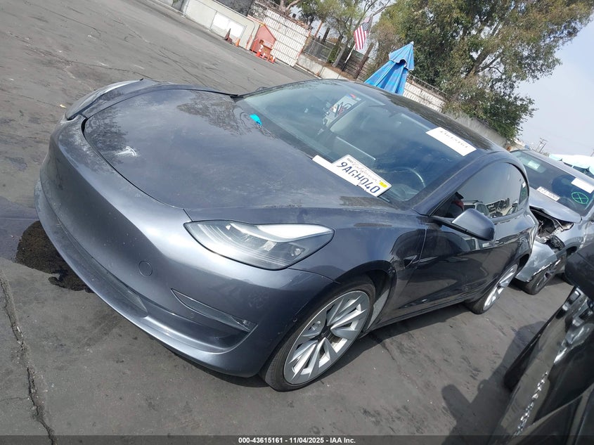 2022 Tesla Model 3 Long Range Dual Motor All-Wheel Drive VIN: 5YJ3E1EB3NF196426 Lot: 43615161