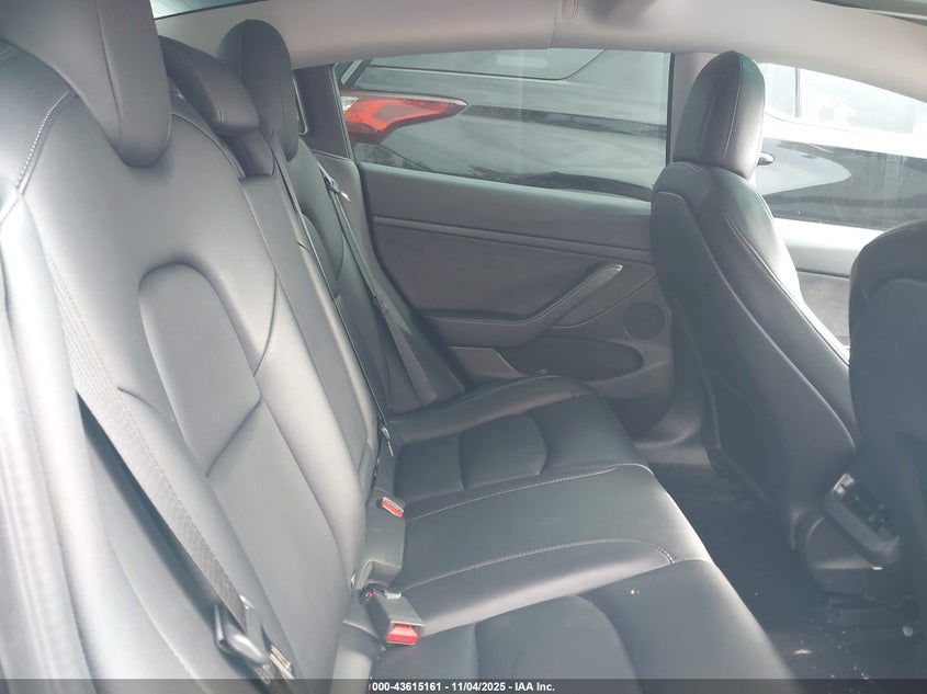 2022 Tesla Model 3 Long Range Dual Motor All-Wheel Drive VIN: 5YJ3E1EB3NF196426 Lot: 43615161