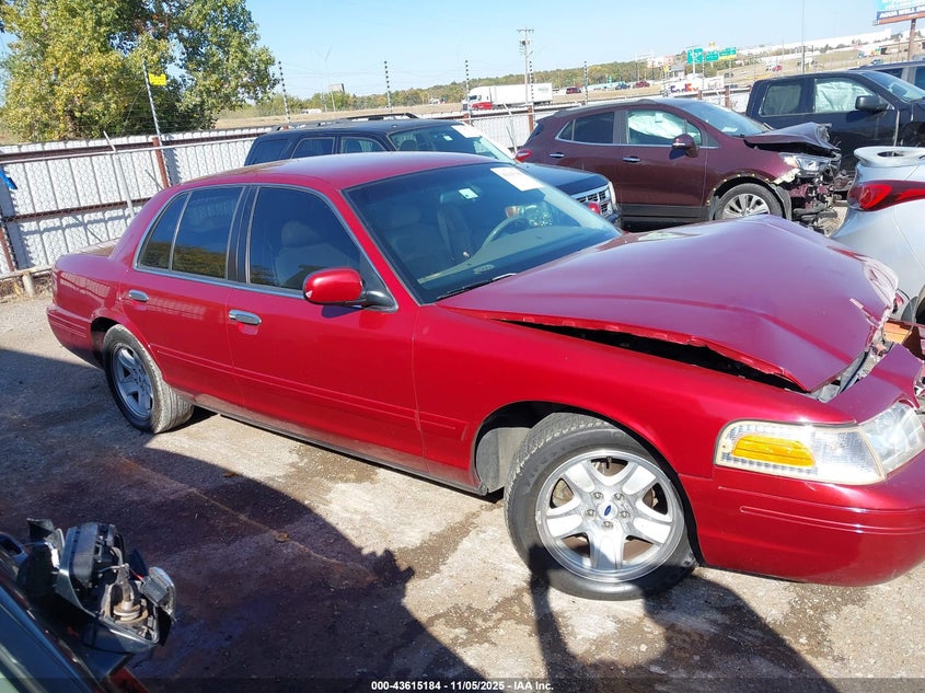 2002 Ford Crown Victoria Lx VIN: 2FAFP74W02X131503 Lot: 43615184