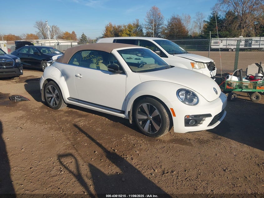 VOLKSWAGEN BEETLE 2.0T