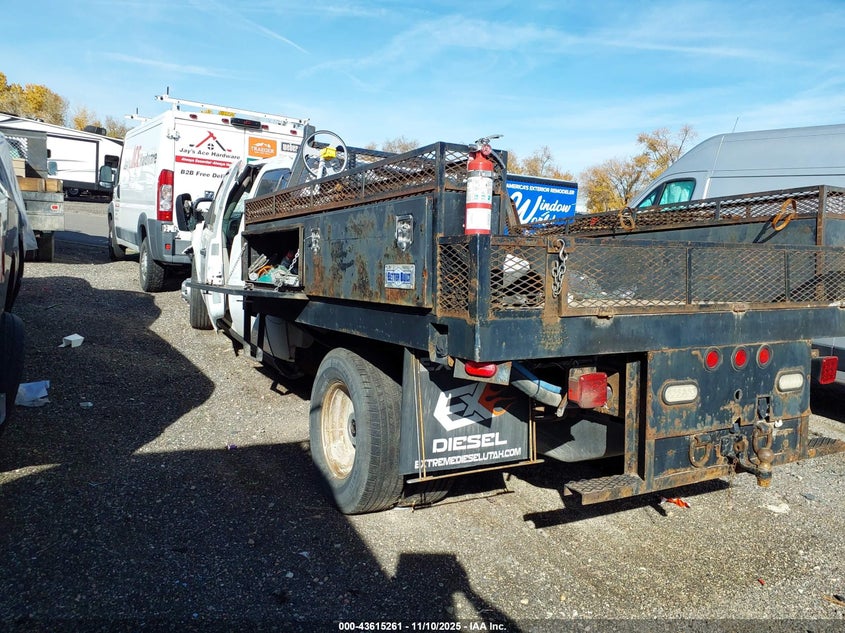 1GD422C8XDF132528 2013 GMC SIERRA photo no. 4
