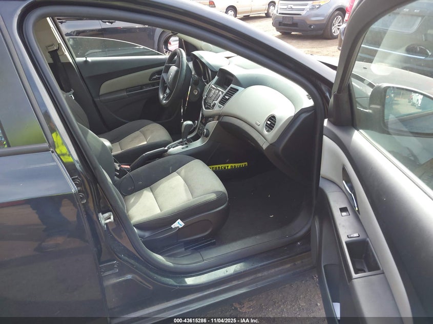 2015 CHEVROLET CRUZE LS AUTO - 1G1PA5SG1F7150629