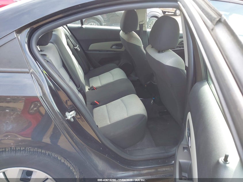 2015 CHEVROLET CRUZE LS AUTO - 1G1PA5SG1F7150629