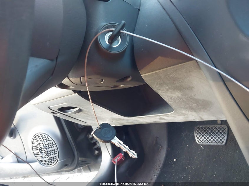 2004 Saturn Ion 1 VIN: 1G8AG52F64Z122825 Lot: 43615290