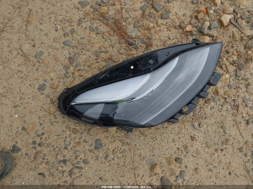 2023 Tesla Model X Dual Motor All-Wheel Drive/Standard Range VIN: 7SAXCDE57PF412609 Lot: 43615293