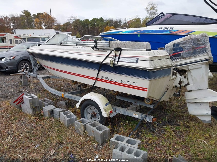 1986 Bayliner Capri