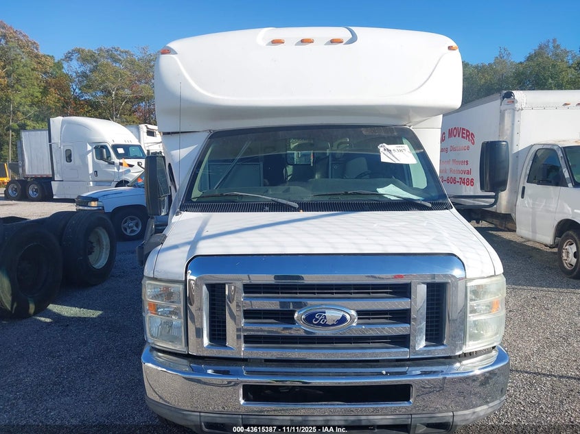 2015 Ford E-350 Cutaway VIN: 1FDEE3FL3FDA07368 Lot: 43615387